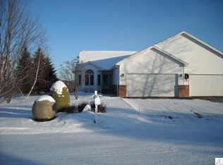 406 Briggs Creek Ln, Cloquet, MN 55720