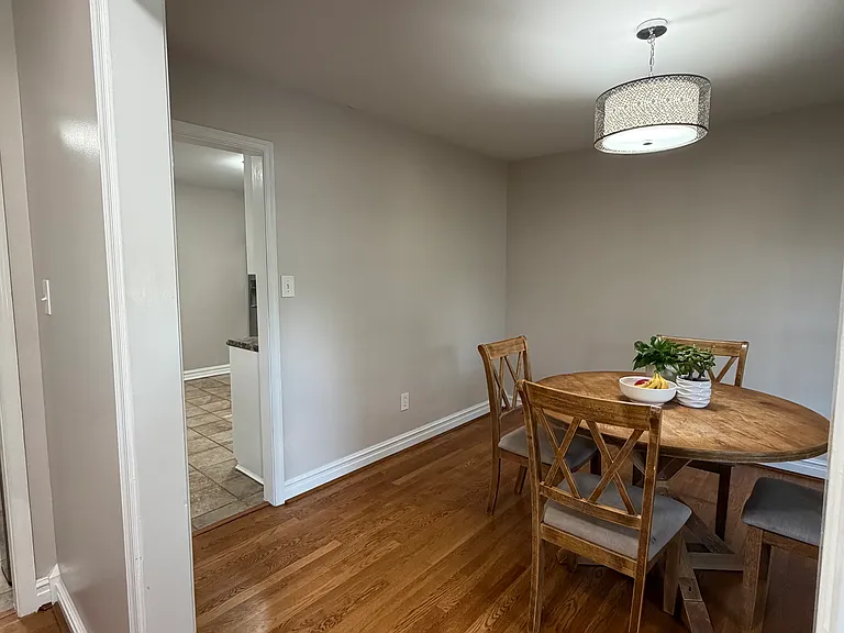 1507 Southcreek Dr — Photo 5