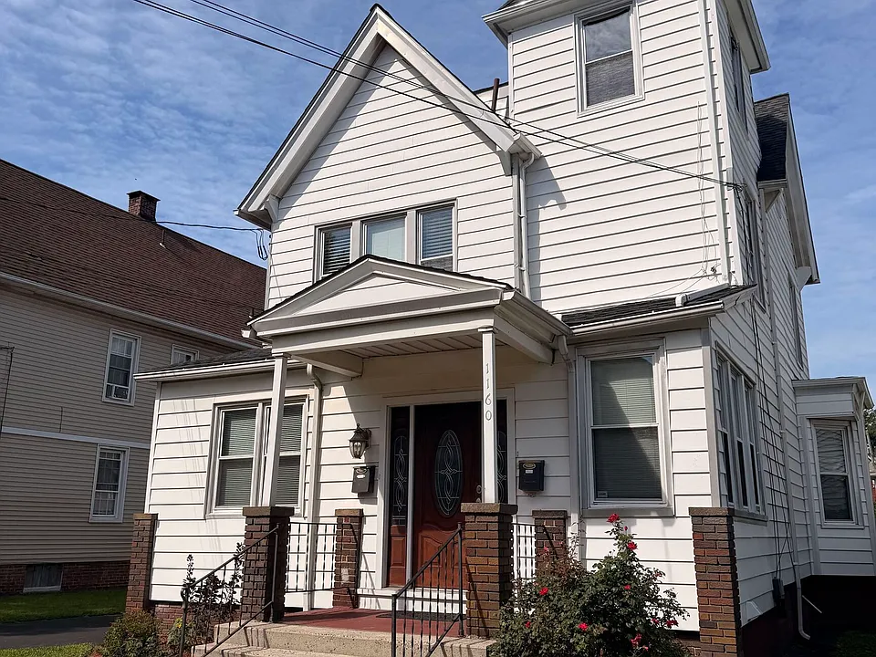 1160 Townsend Ave #1
