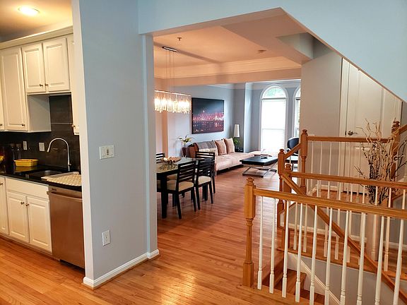 3rd image of 5249 Tancreti Ln