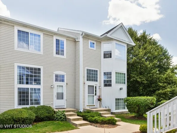 609 Hidden Creek Ln, North Aurora, IL 60542