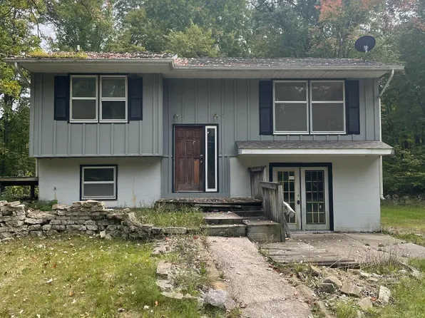 133 S Magruder Rd, Shepherd, MI 48883