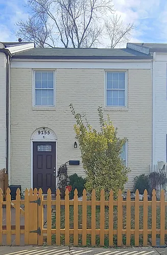 9255 George St Photo 1