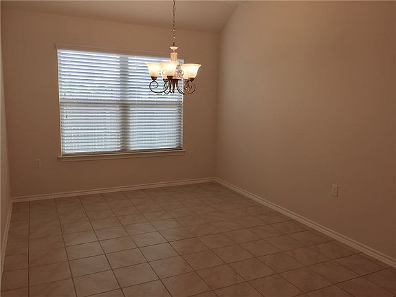 3rd image of 13008 Kearns Dr