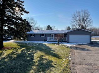 10351 Tittabawassee Rd, Freeland, MI 48623