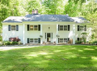 2000 Berkshire Rd, Gates Mills, OH 44040