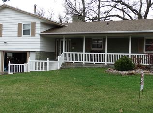 5801 Sumner St, Lincoln, NE 68506