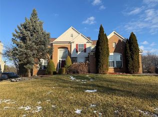 4377 Brighton Dr, Grand Blanc, MI 48439