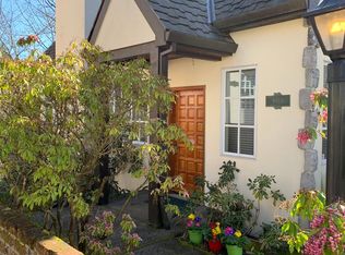 9916 NW Abbey Rd, Portland, OR 97229