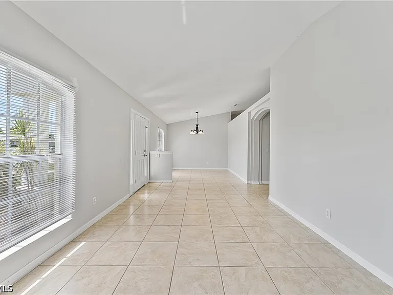 1240 NW 22nd Pl — Photo 10