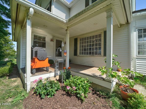 48 Jericho Rd, Newfoundland, PA 18445