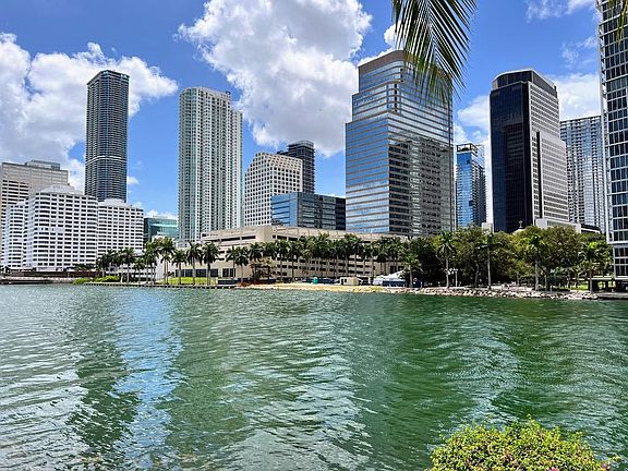 4th image of 801 Brickell Key Blvd APT 1006