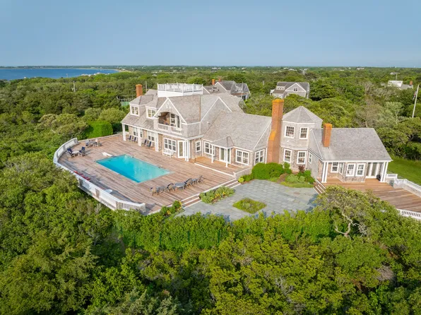 4 Shawkemo Hills Ln, Nantucket, MA 02554