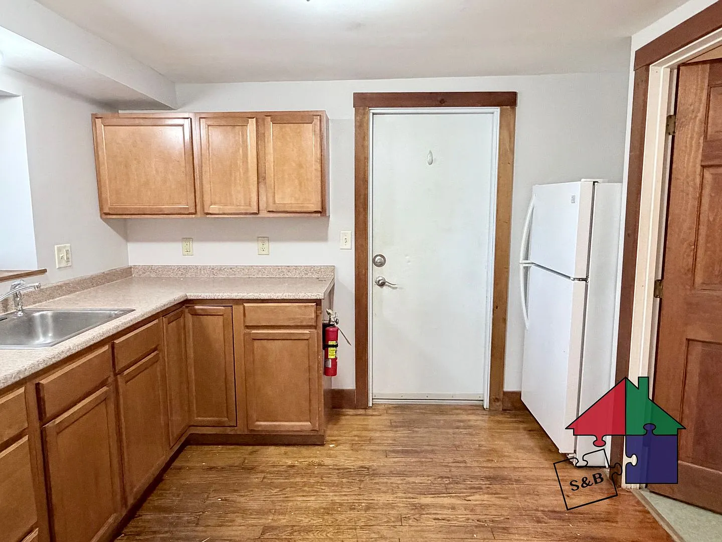 34 Highland Ave — Photo 2