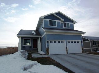 1533 Cardinal Dr, Brookings, SD 57006