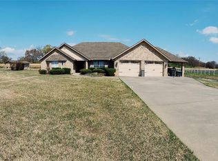 817 N Melba Denton Ln, Sallisaw, OK 74955