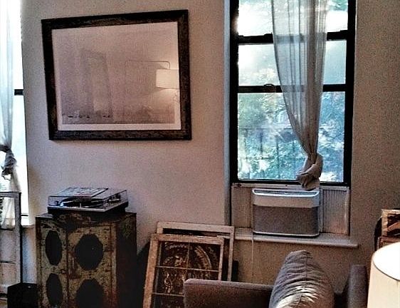 5th image of 125 Wythe Ave APT 2F