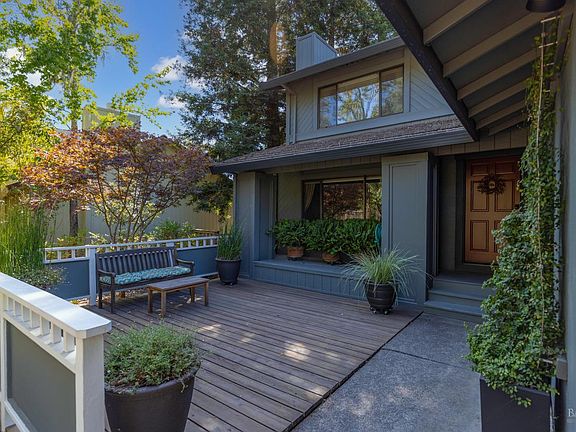 2nd image of 4856 Parktrail Drive