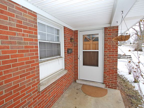 5th image of 3522 Lansdowne Dr #A-b