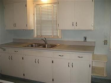 5th image of 111 Lake Edge Dr