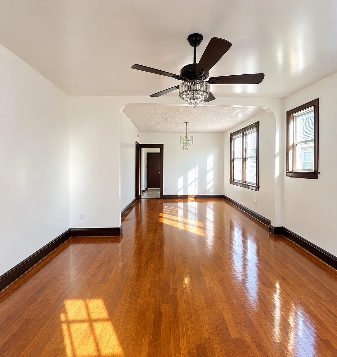 3 bed, $2,600 — Photo 1
