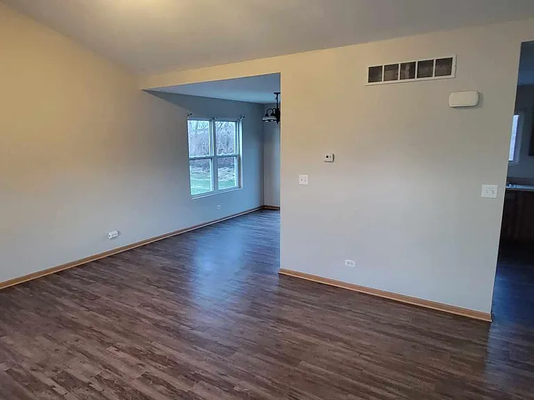 2603 Cobblestone Ct — Photo 3