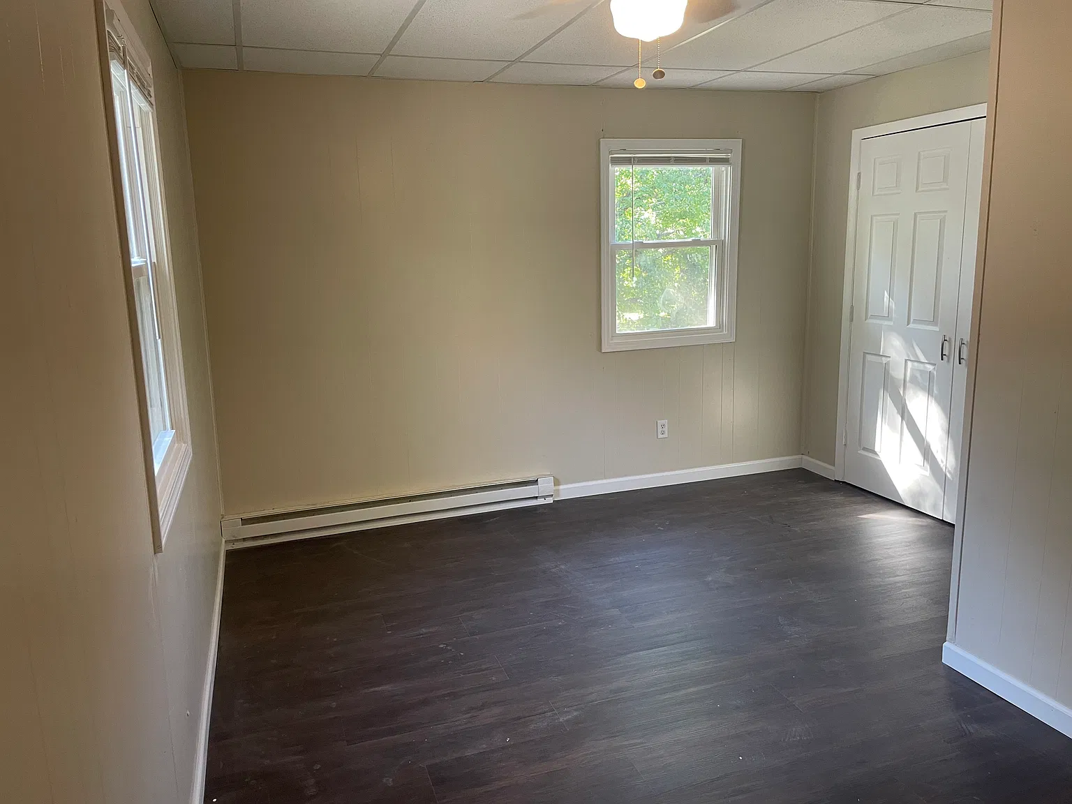 2 bed, 1800 sqft, $900 — Photo 4