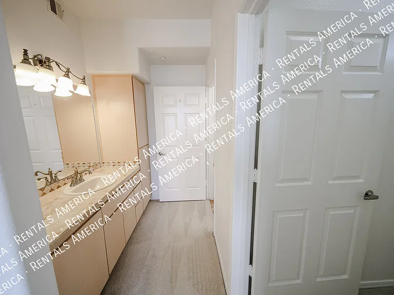 5303 N 7th St #232 — Photo 27