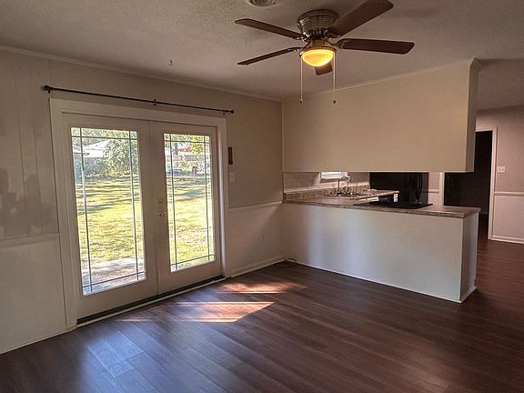 5th image of 823 Mitchell St Suite 4