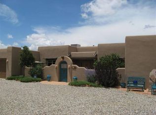 96 Herrada Rd, Santa Fe, NM 87508