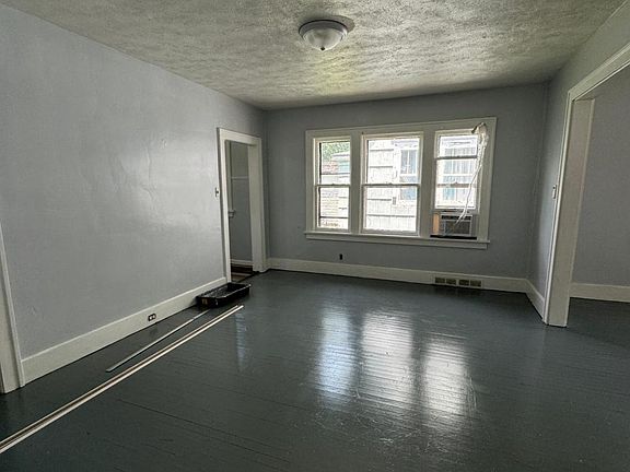 5th image of 1133 Cleveland Ave