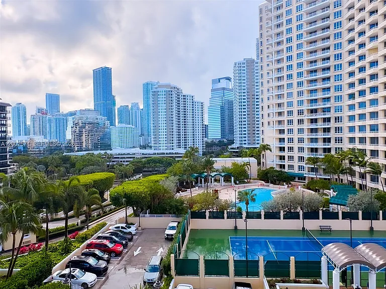 848 Brickell Key Dr #905 — Photo 27