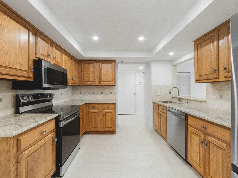 5047 N Highway A1A — Photo 10