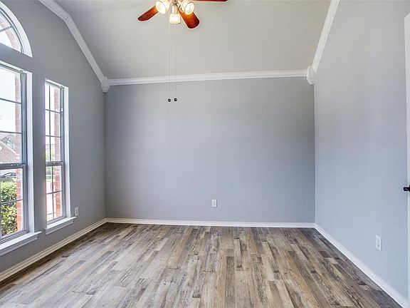 4th image of 4853 Jodi Dr