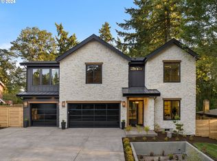 4200 Old Gate Rd, Lake Oswego, OR 97034