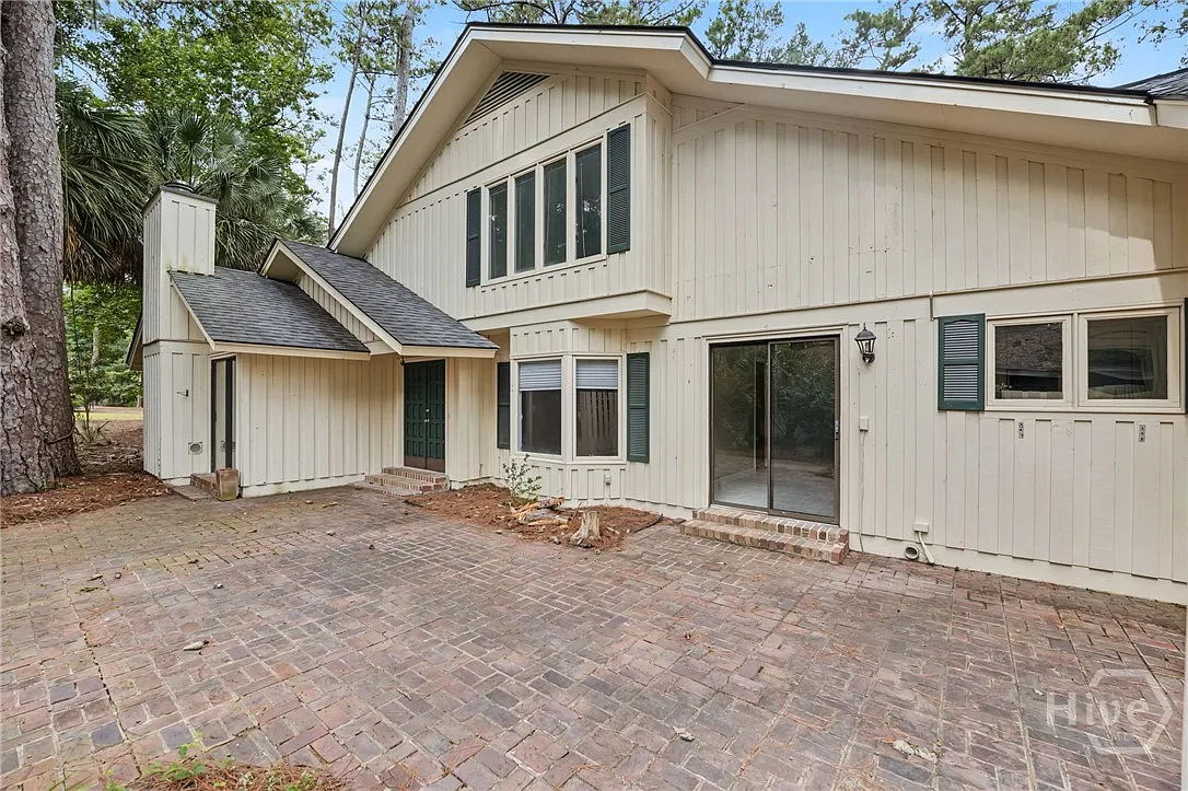 2 bed, 2.5 bath, 2153 sqft, $3,600 — Photo 2