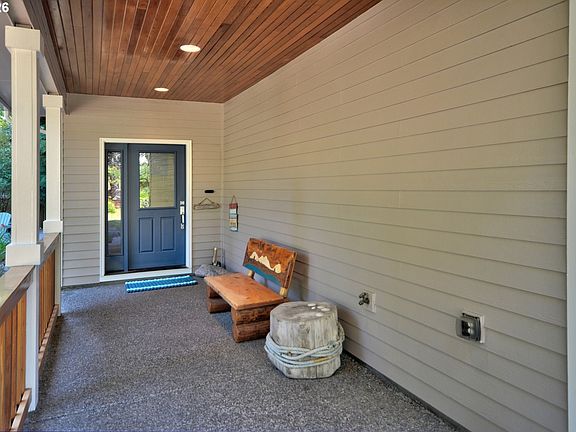 4th image of 90571 Lake View Rd