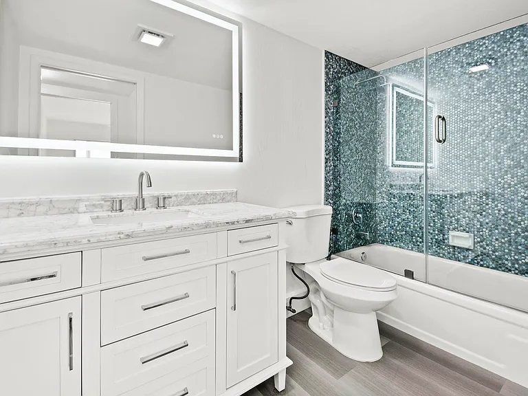 4047 Lincoln Pl #C — Photo 14