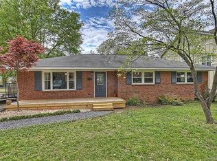 4220 Sudbury Rd, Charlotte, NC 28205