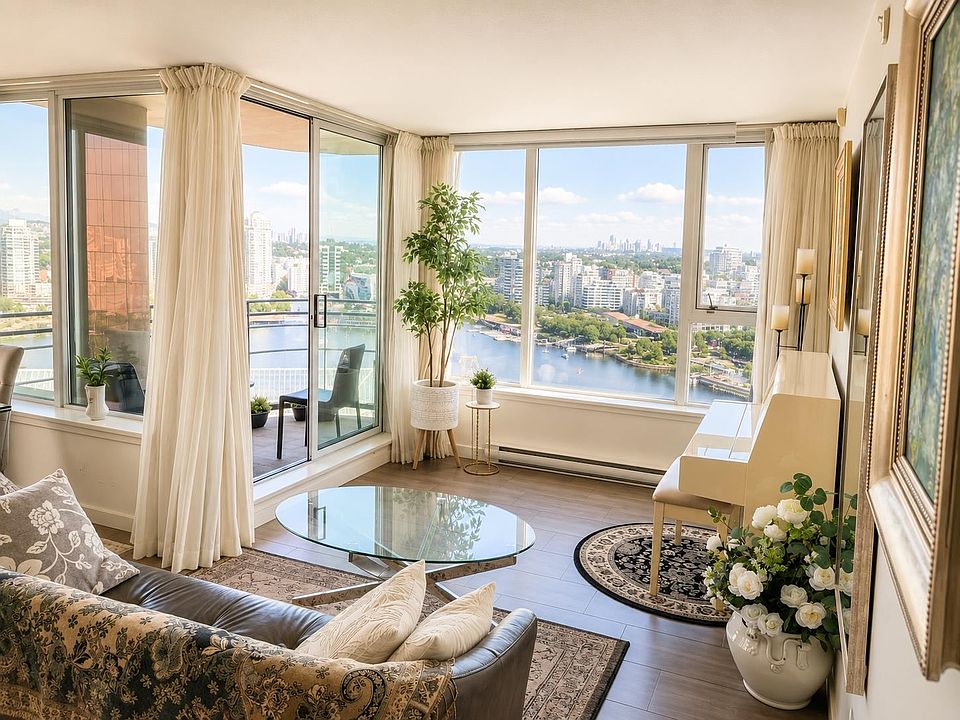 1st image of 33 Smithe St #26XX