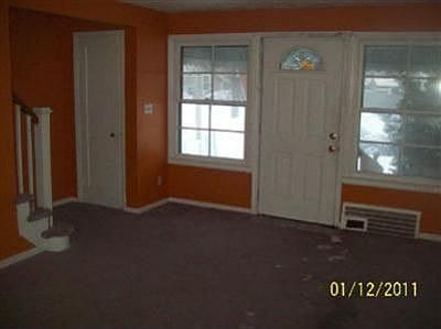 2nd image of 1463 E 256th St