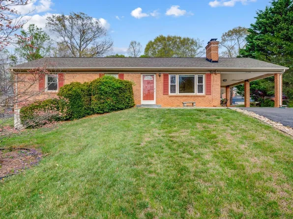 290 Laurel Dr, Madison Heights, VA 24572