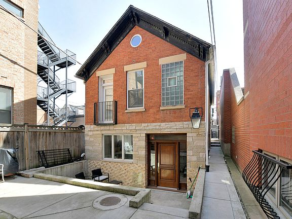 3rd image of 2327 N Southport Ave