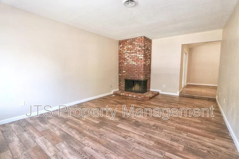 2 bed, 1.0 bath, 970 sqft, $2,095 — Photo 3