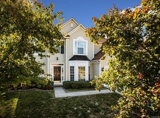 8840 Cavonnier Ln, Charlotte, NC 28216