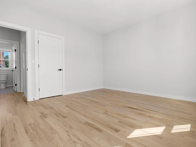14 Taylor St #8 — Photo 9