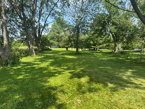 3rd image of 17185 Schillinger Rd