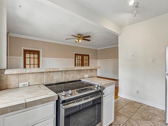 4th image of 1376 N Pearl St APT 210