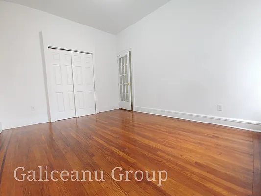 Rented by Lexington Real Estate Group | media 34