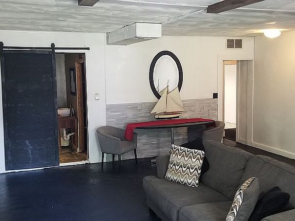 5th image of 591 Campbell Ct